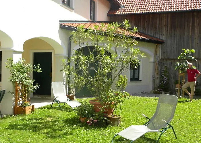 Stanzl Bed & Breakfast 3*
